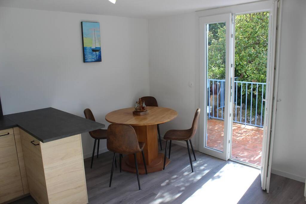 La Petite Rascasse, Appartement Avec Terrasse Ensoleillee เลอรายอล-กานาเดล-โซร์-แม ภายนอก รูปภาพ